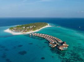 Avani Plus Fares Maldives Resort - 50 percent off on Seaplane transfer for stays until 22 December 2024，位于芭环礁的度假村