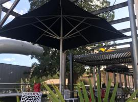 Rest hôtel l ardoise，位于Augé的酒店