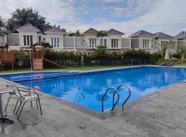 Sweet City Villa Tenayan Homestay Staycation Near Mall Pekanbaru Sudirman Whole House，位于北干巴鲁的酒店