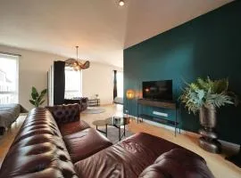 Urban retreat loft in the center