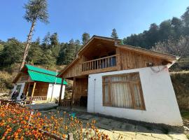 Himalayan Mountain View Cottage Deohari，位于Sainj的酒店