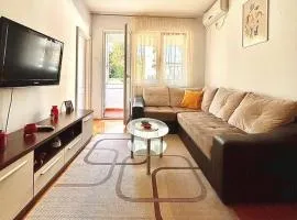 Cozy, charming one bedroom apt