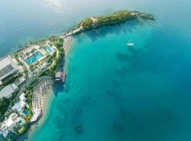 Corfu Imperial, Grecotel Beach Luxe Resort，位于科梅诺的豪华酒店
