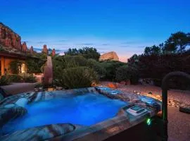 Chapel Vista Main House Red Rock Views and Hot Tub