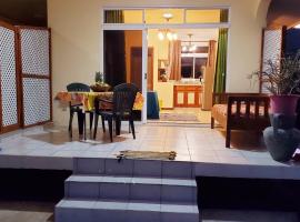 Studio Iti Fare Tepua Lodge，位于乌图罗阿的酒店