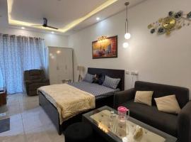 Praavi suites，位于诺伊达的公寓