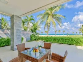 Dreamy Beach Villas And Resort