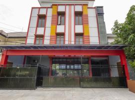 RedDoorz @ Jemursari Surabaya 2，位于泗水的酒店