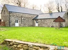 Sgubor Sgiwiff - Luxury Family Rural Retreat in Pembrokeshire