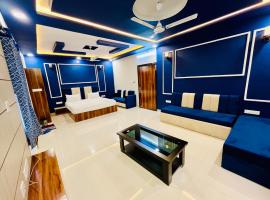 HOTEL RAHAT，位于Jhālāwār的酒店