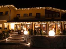 Casa Valcellina Hotel Ristorante，位于Montereale Valcellina的酒店