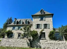 Le Manoir du Rigouneix au coeur de la nature, calme-sauna-dîner maison