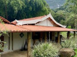 Casa Portal Sagrado Matutu- Aiuruoca MG，位于阿尤鲁奥卡的度假屋