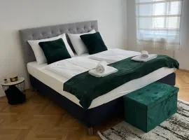 Anna Luxury Apartment