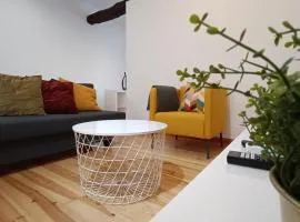 Tomarhousing - Style