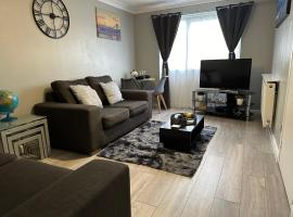 Modern Cosy Warm Home With Free Parking，位于切姆Springfield Hospital附近的酒店