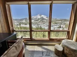 Skycrest Luxury Condo, Sleeps 7
