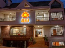 Hotel Agatalh Pinares Alto Pereira，位于佩雷拉的酒店