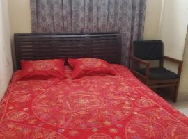 Private double room with attached bathroom nikunja 2，位于达卡的酒店