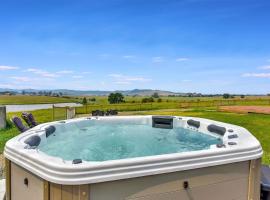 Sunrise and Sunset Hot Tub Views 600m walk to Doltone Anambah House Wedding Venue at Pelican Plains