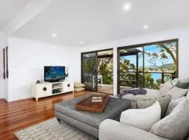 'Bayside Retreat' by Accom Holidays