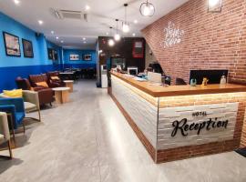 Pangkor Pop Ash Hotel，位于邦咯的带泳池的酒店