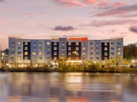 TownePlace Suites by Marriott Richmond Colonial Heights，位于科洛尼尔海茨的酒店