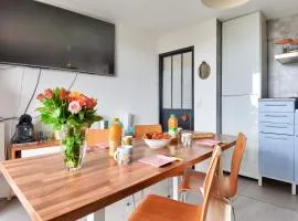 Appart pour 4 dans domaine avec piscine