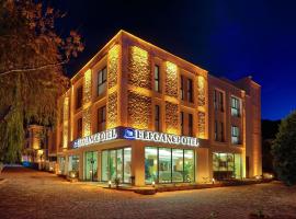 Güllük Uno Elegance Otel，位于居吕克的酒店