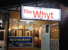 The Whyt Deluxe Homestay，位于卡纳塔尔的酒店