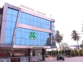 Smile Stay Bee Hive Grand，位于Tumkūr的酒店