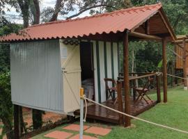 Cabana Hostel nas Árvores EcoPark，位于圣代佩德罗的露营地