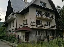 Dom "Honorat", Kamianna 70, 33-336