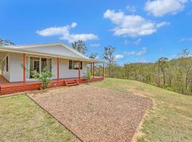 Paikium Off the grid in Laguna Haven A 100Acre Oasis of Sustainable Ser，位于Laguna的酒店