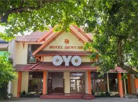 Super OYO 759 Hotel Dewi Sri