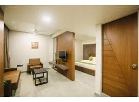 Hotel R City Inn By Mantram Hospitality