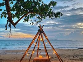Simple Life Bungalows，位于俊穆岛的海滩酒店