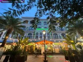 Tropical Bay Grand World Phu Quoc，位于富国Ganh Dau的酒店