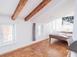 Stay Apartments Venezian，位于的里雅斯特的自助式住宿