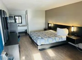 锡达拉皮兹六号汽车旅馆