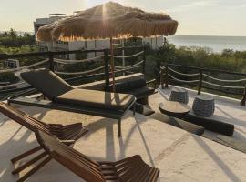 Casa Mar- Ocean View Luxury Villa，位于奥尔沃克斯岛的宠物友好酒店
