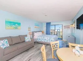 Completely Renovated Ocean View King Suite! Perfect for 4 Guests! Sea Mist 51608