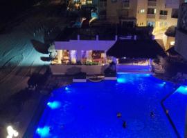 “Magic Sunrise at Cancun”，位于坎昆的公寓式酒店