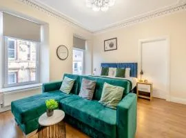 Apartment Three - Uk44286