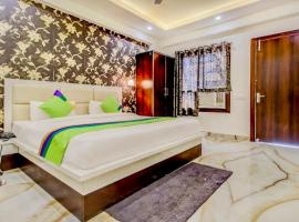 Hotel Skylight Silverkey by Madhav，位于马图拉的酒店