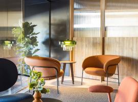 Hotel Terrassa Confort，位于特拉萨的酒店