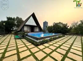 Luxurious 3BHK W//Pool Teakwood Villa By Gemstone Hospitality