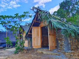 Eco Lodge Haputale-Camping Sri lanka，位于哈普特莱的豪华帐篷营地