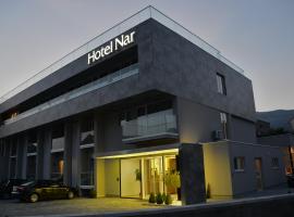 纳尔酒店，位于特雷比涅的酒店