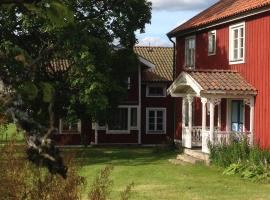 Historisches großes Holzhaus von 1860, Familienferienhof Sörgården 1, Åsenhöga, Granstorp，位于Granstorp的乡村别墅